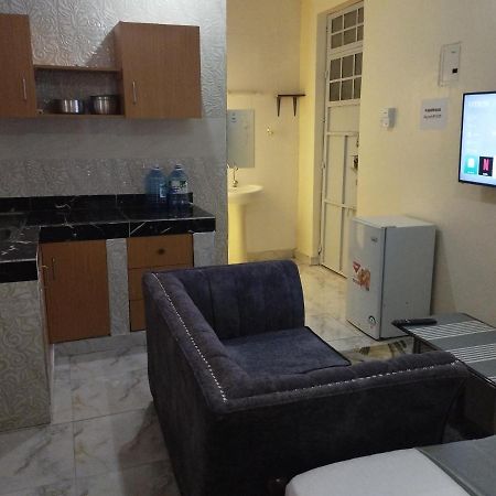 Divine Studio Bed & Breakfast Mombasa Dış mekan fotoğraf