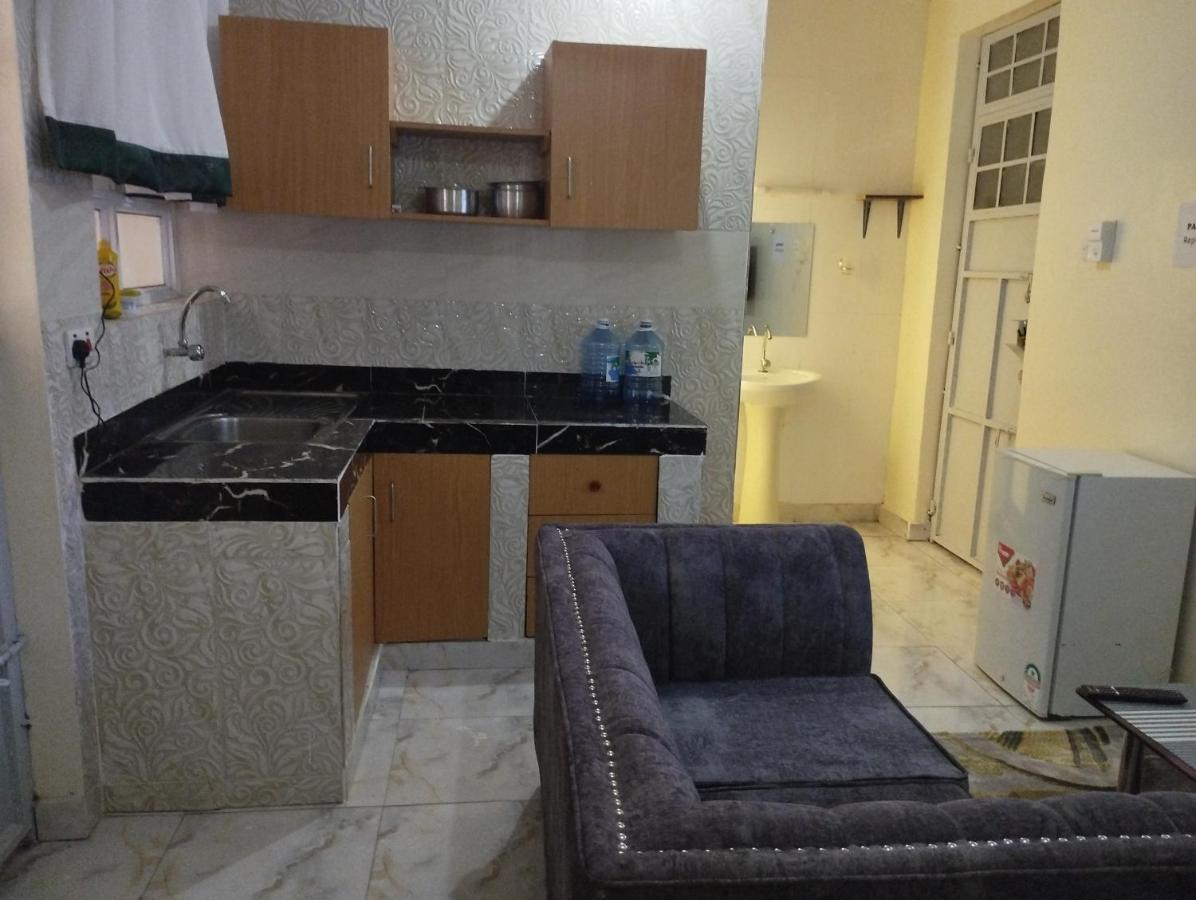 Divine Studio Bed & Breakfast Mombasa Dış mekan fotoğraf